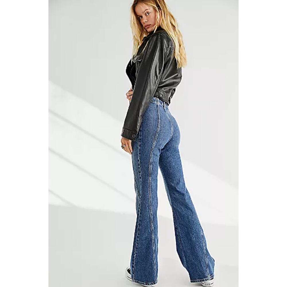 Free People We The Free Florence Flare Jeans Size 28 Blue High Rise Seamed Denim